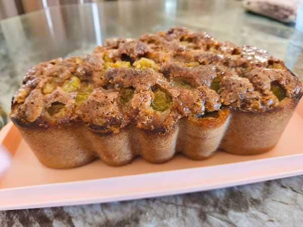 GRAPE CAKE